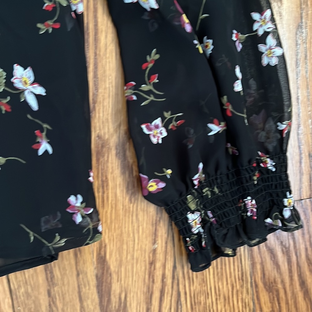 Madewell Flower Blouse - Picture 5 of 8